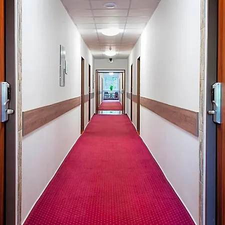Bon Hotel 3*