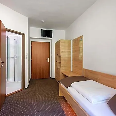 Bon Hotel 3*